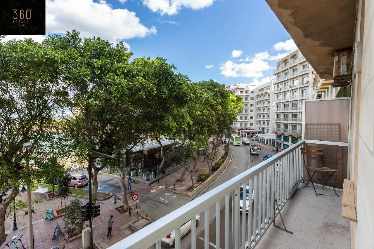 A Comfy Seafront 1Br Apt, In Tower Road In Sliema By 360 Estates