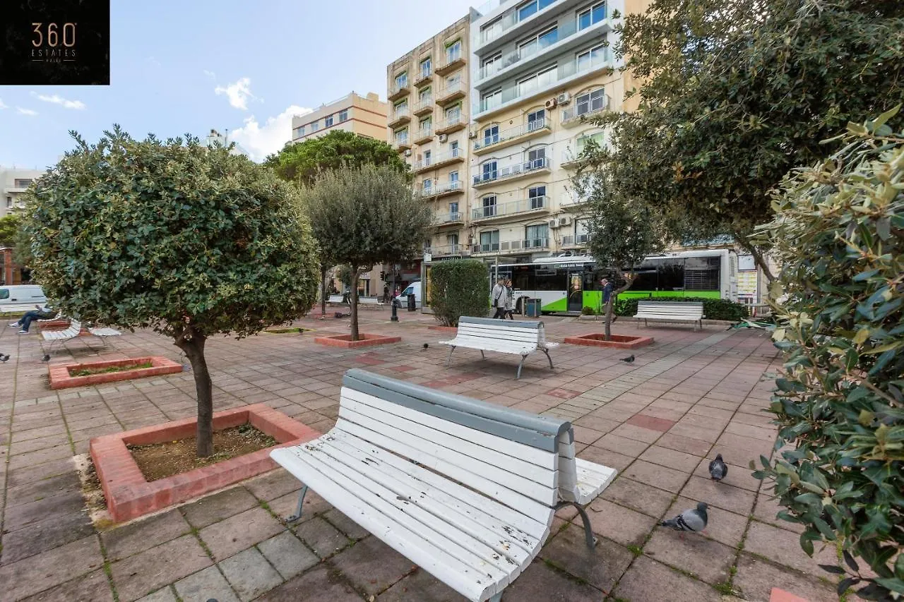 A Comfy Seafront 1Br Apt, In Tower Road In Sliema By 360 Estates Apartment